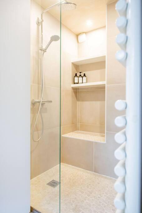 Appart With Garden - 15 Min From Eiffel Tower Boulogne-Billancourt Ngoại thất bức ảnh